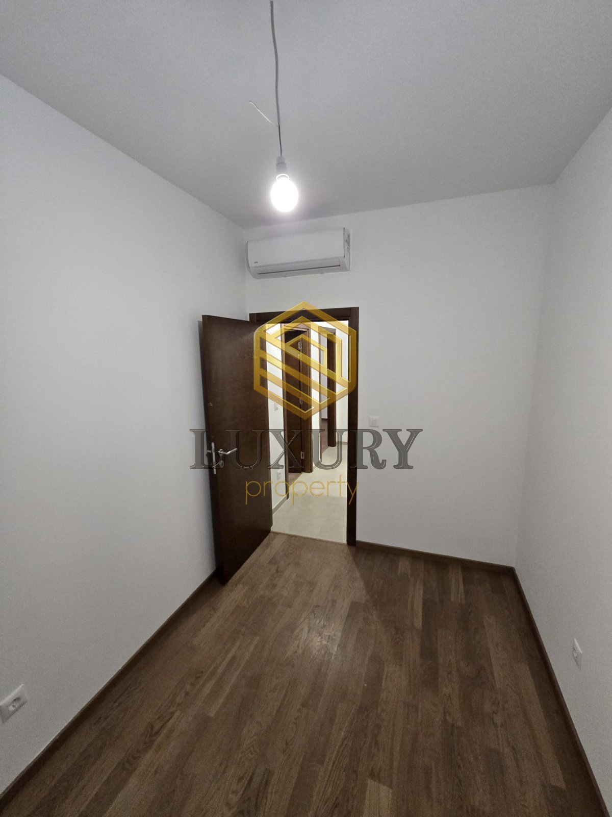 3d945c08-81b4-4072-b2c1-b6bf3024b921.jpg