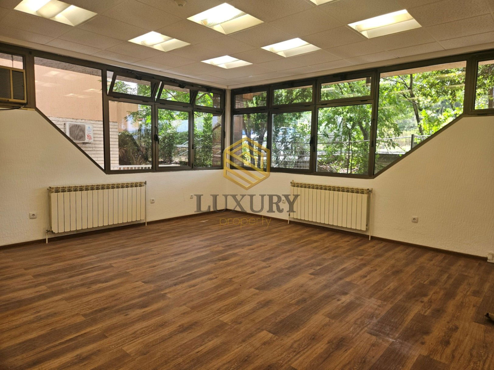 Оренда - Офісне приміщення Podgorica, Ljubović