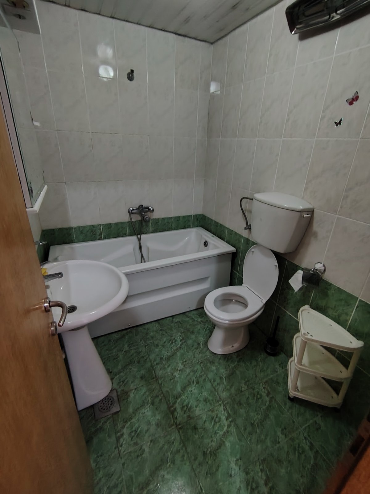 3f0afd8e-c2bd-4674-8a23-eb2f69a60a6f.jpg