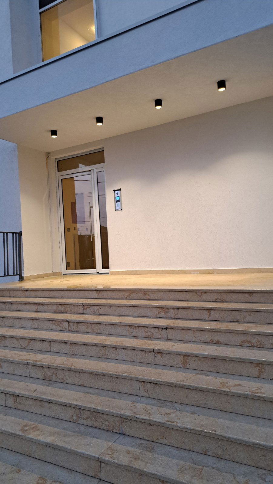 3f604caf-4002-431e-9883-211ddd59367a.jpg
