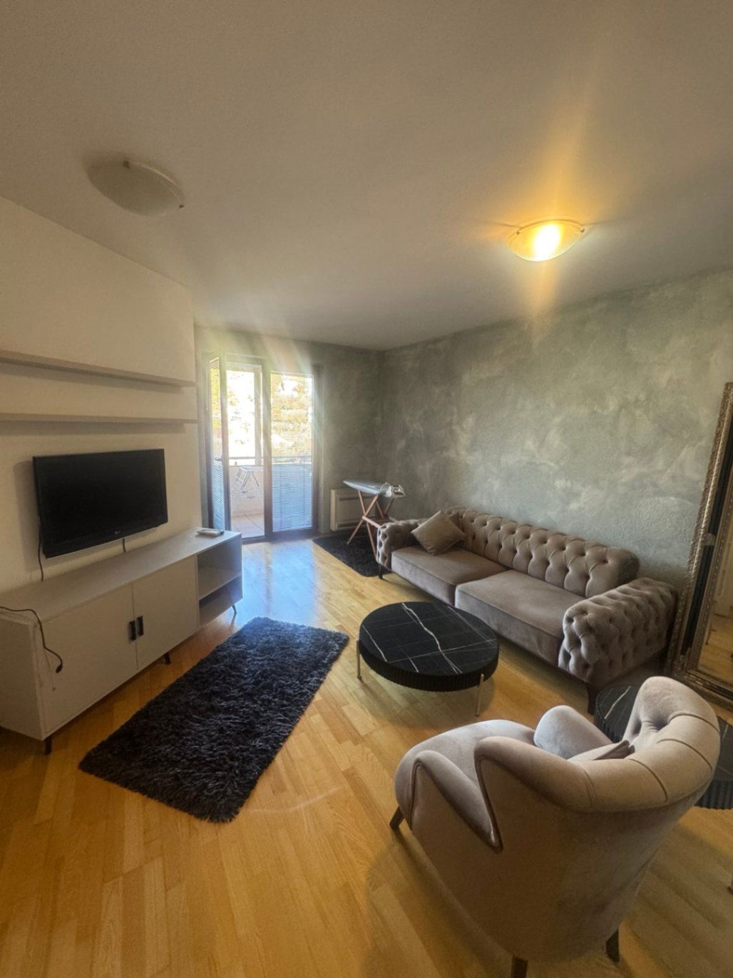 Izdavanje - Stan Podgorica, Preko Morače