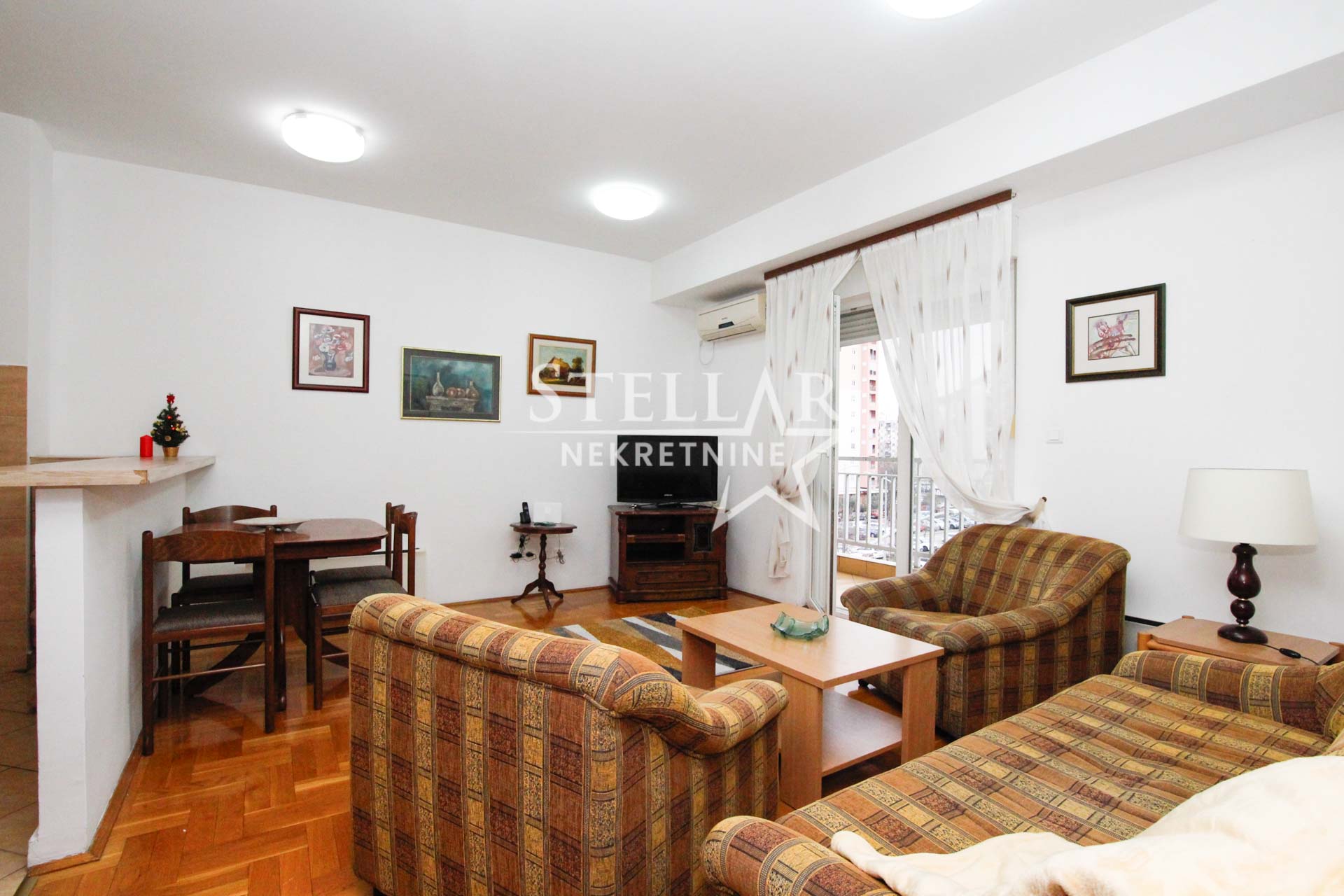 Оренда - Квартира Podgorica, Blok 9