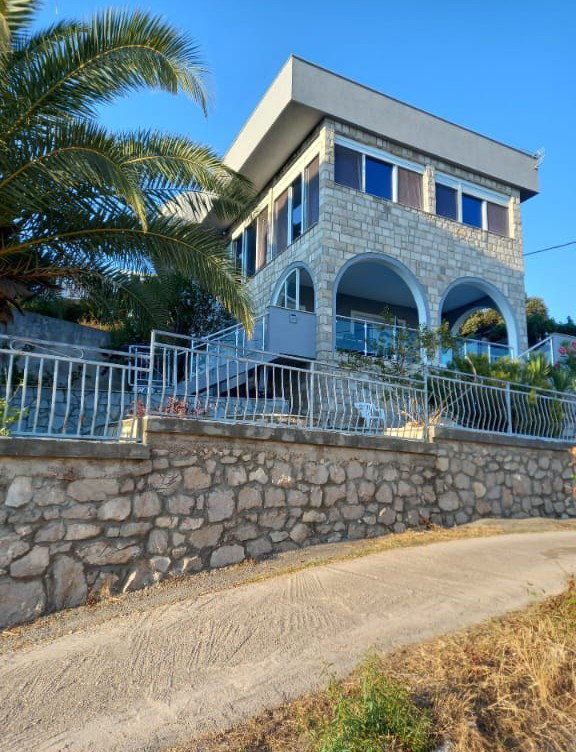 Prodaja - Kuća Bar, Utjeha