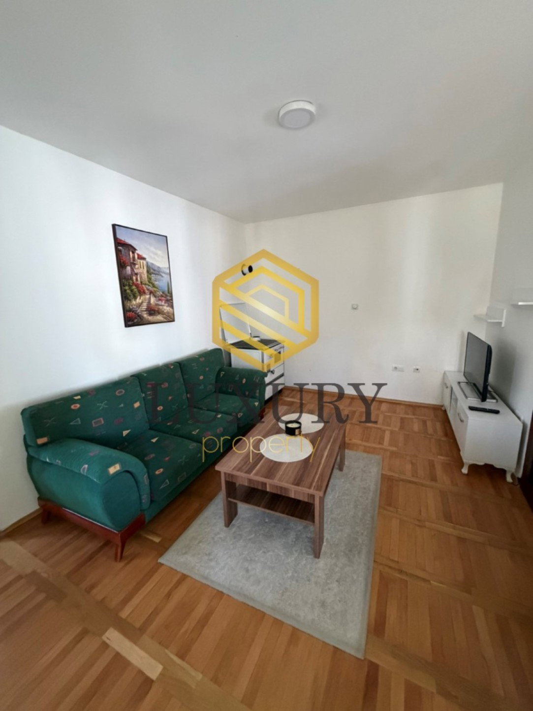 Kiralık - Daire Podgorica, Zlatica