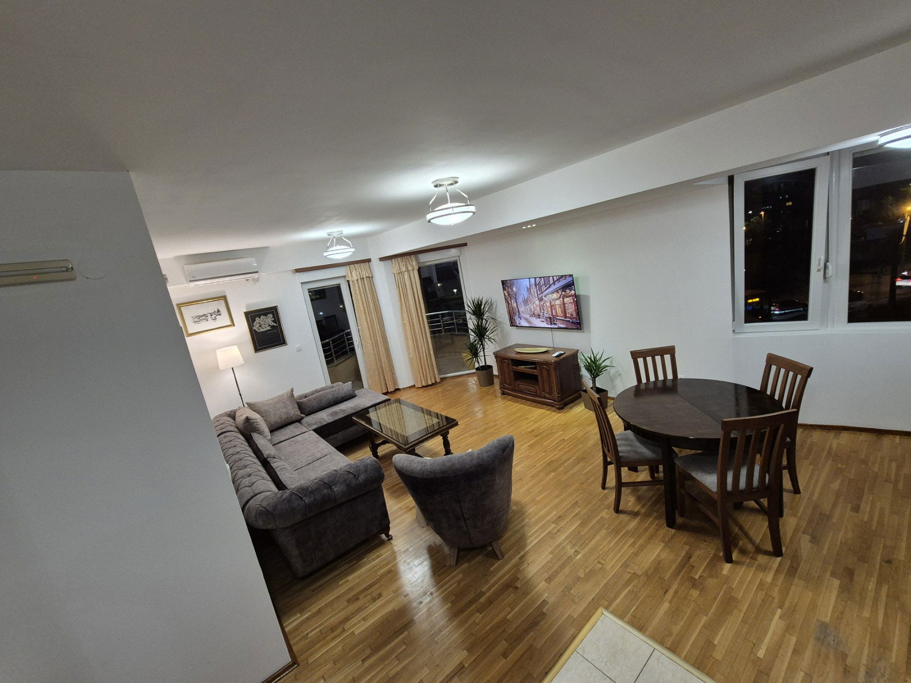 42f59112-08ac-42fb-a409-23f37b9ea8f0.jpg