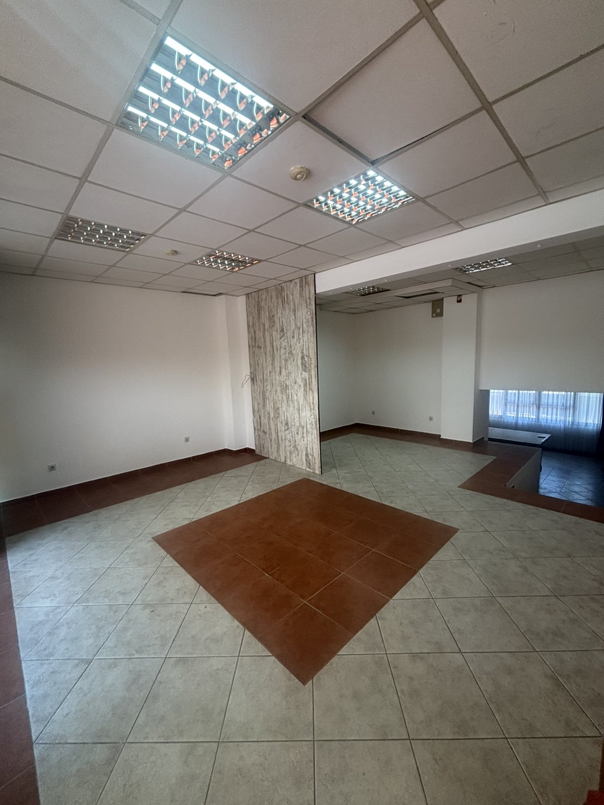 Kiralık - İş yeri Podgorica, Zabjelo