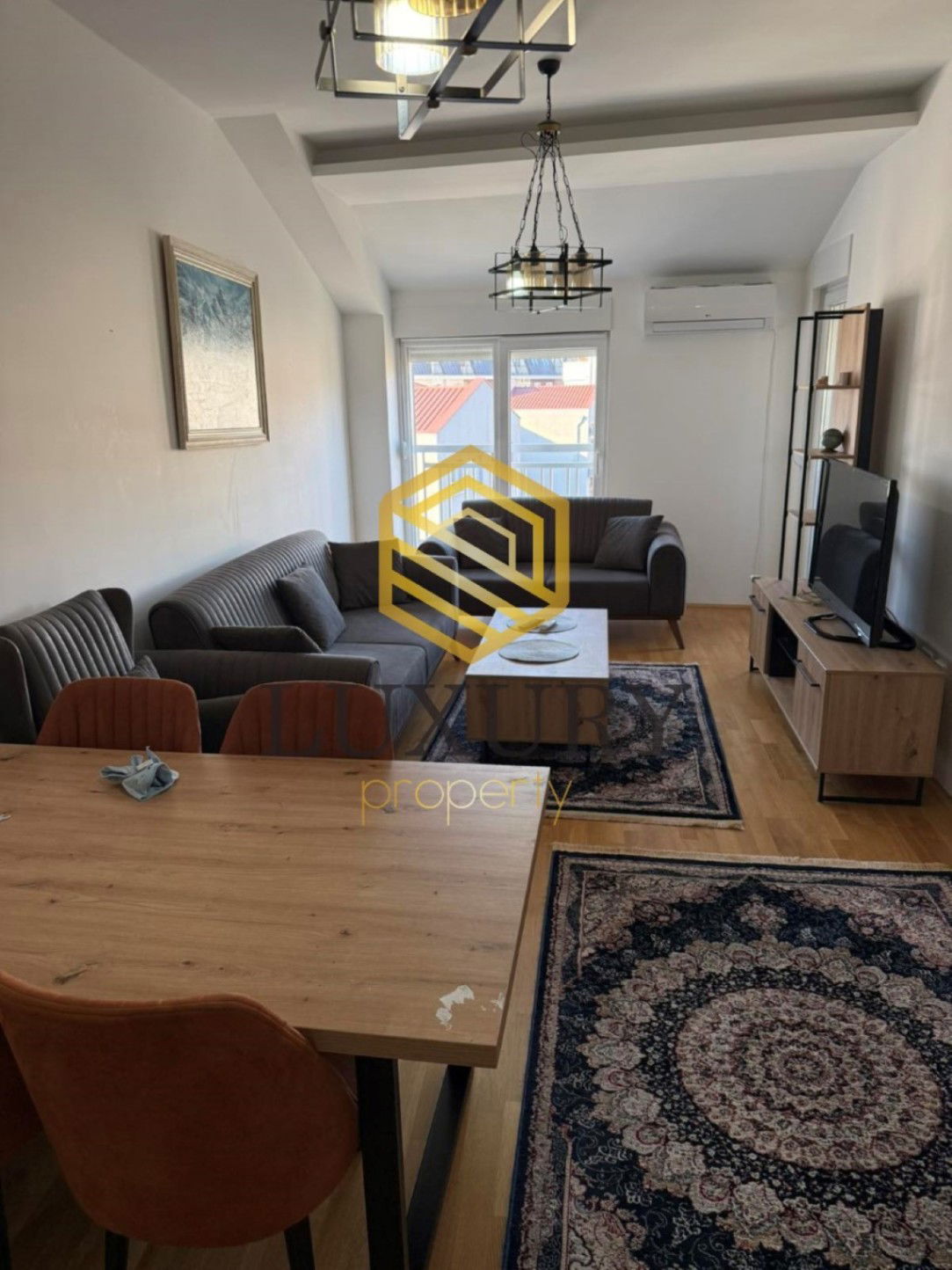 Izdavanje - Stan Podgorica, Ljubović