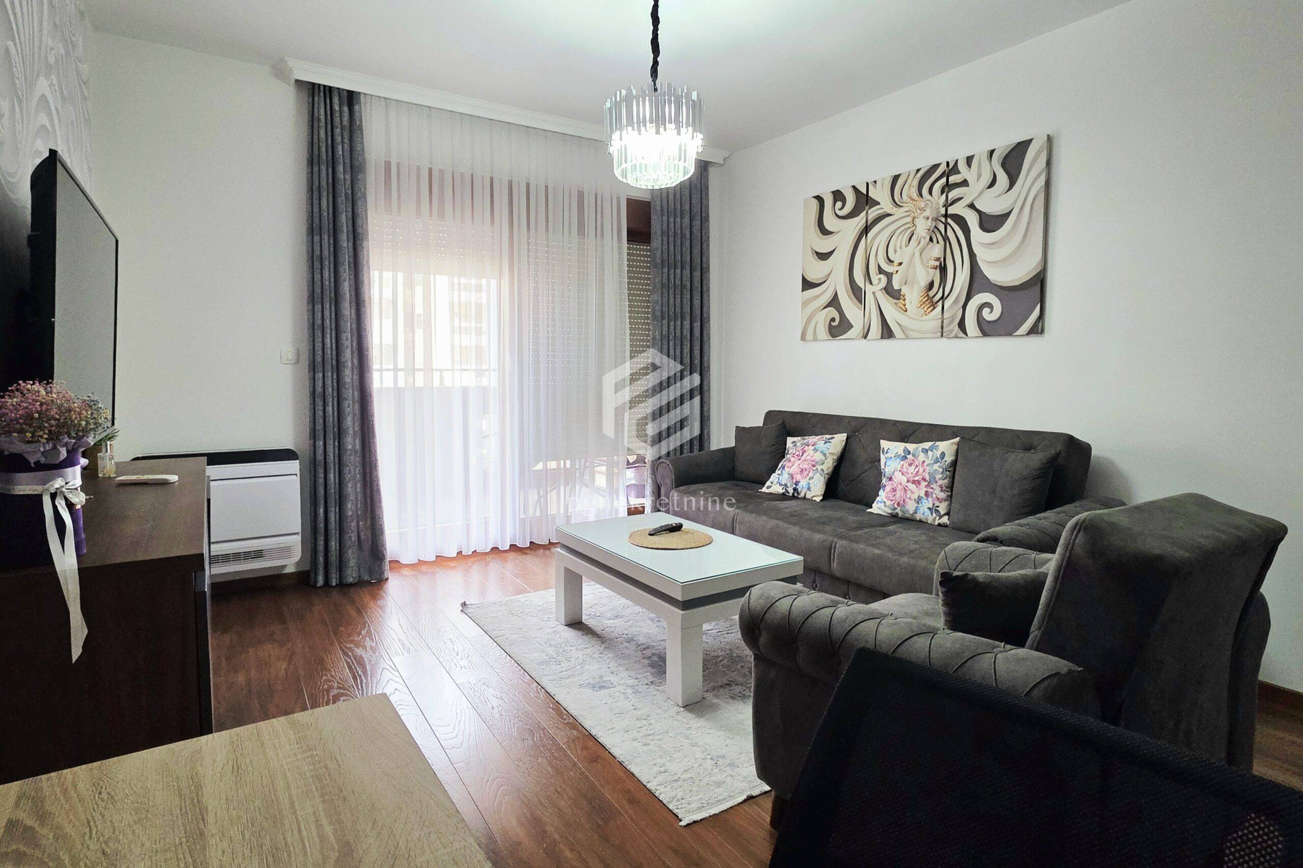 Izdavanje - Stan Podgorica, Master Kvart
