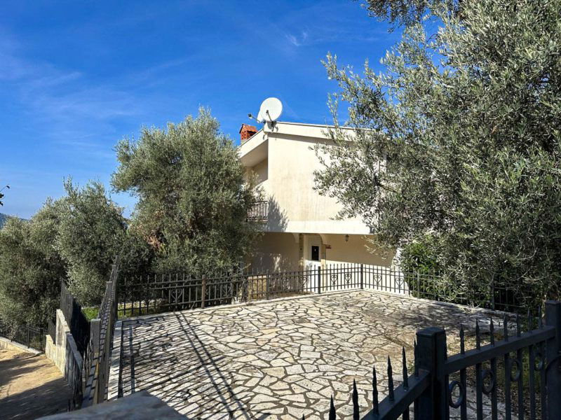 Prodaja - Kuća Bar, Bar
