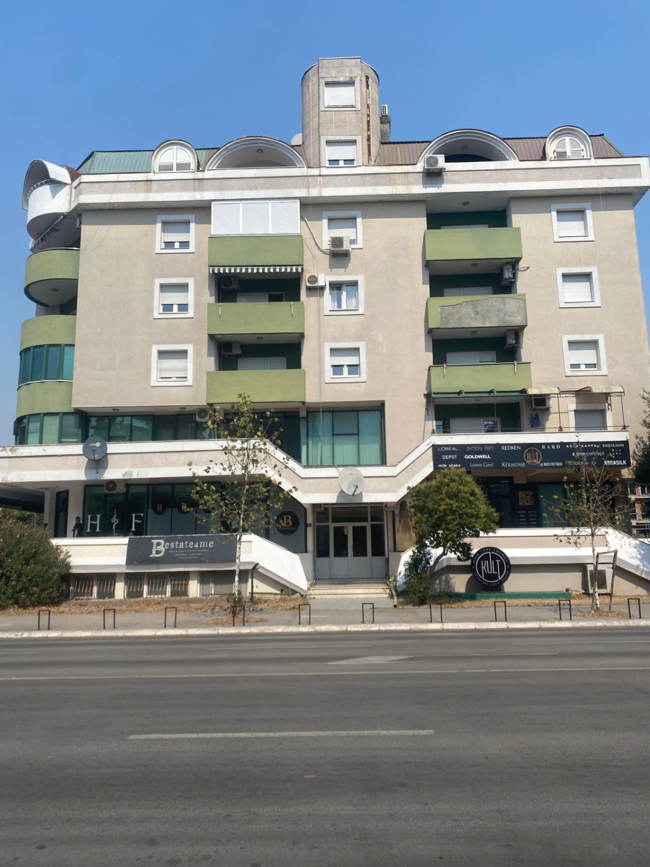 Оренда - Офісне приміщення Podgorica, Preko Morače