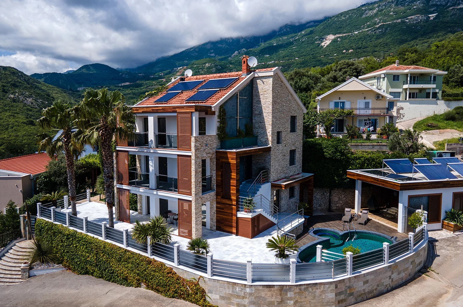 Sale - House Budva, Bečići