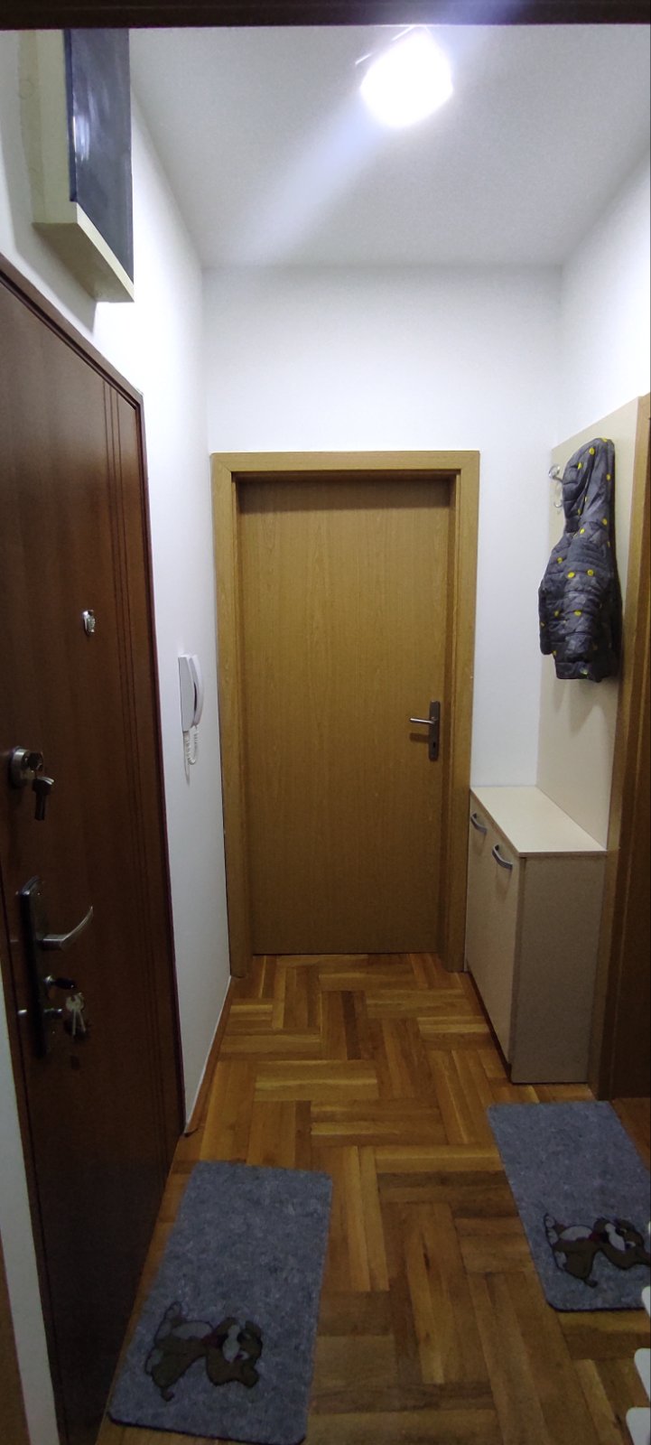 49b1a40b-b364-4e19-baad-ff25c02d31e6.jpg