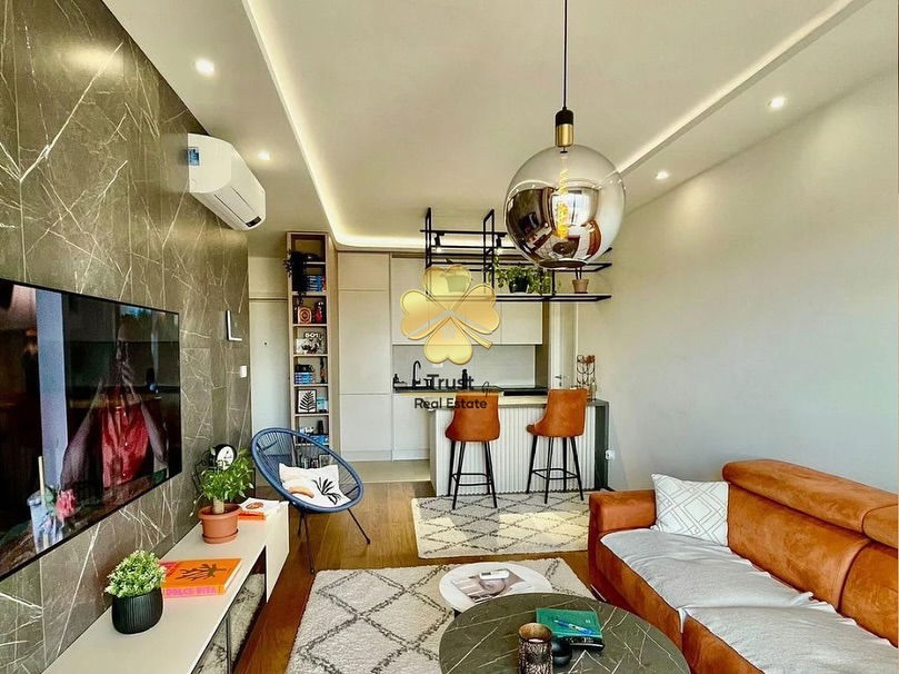 Izdavanje - Stan Podgorica, Tološi