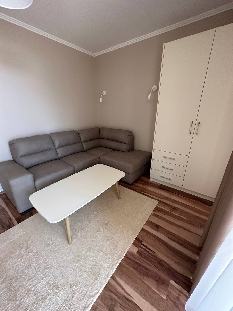 4d795ae3-2810-4b9e-aeb6-8d38adeac568.jpg