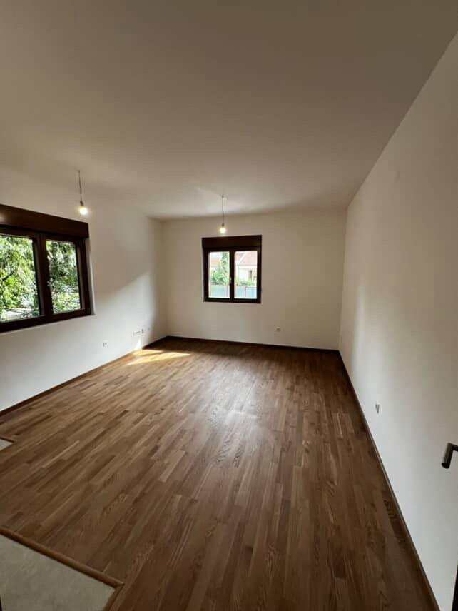 Rent - Office space Podgorica, Vezirov Most