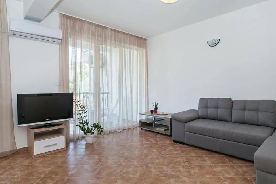 Sale - Apartment Herceg Novi, Kamenari