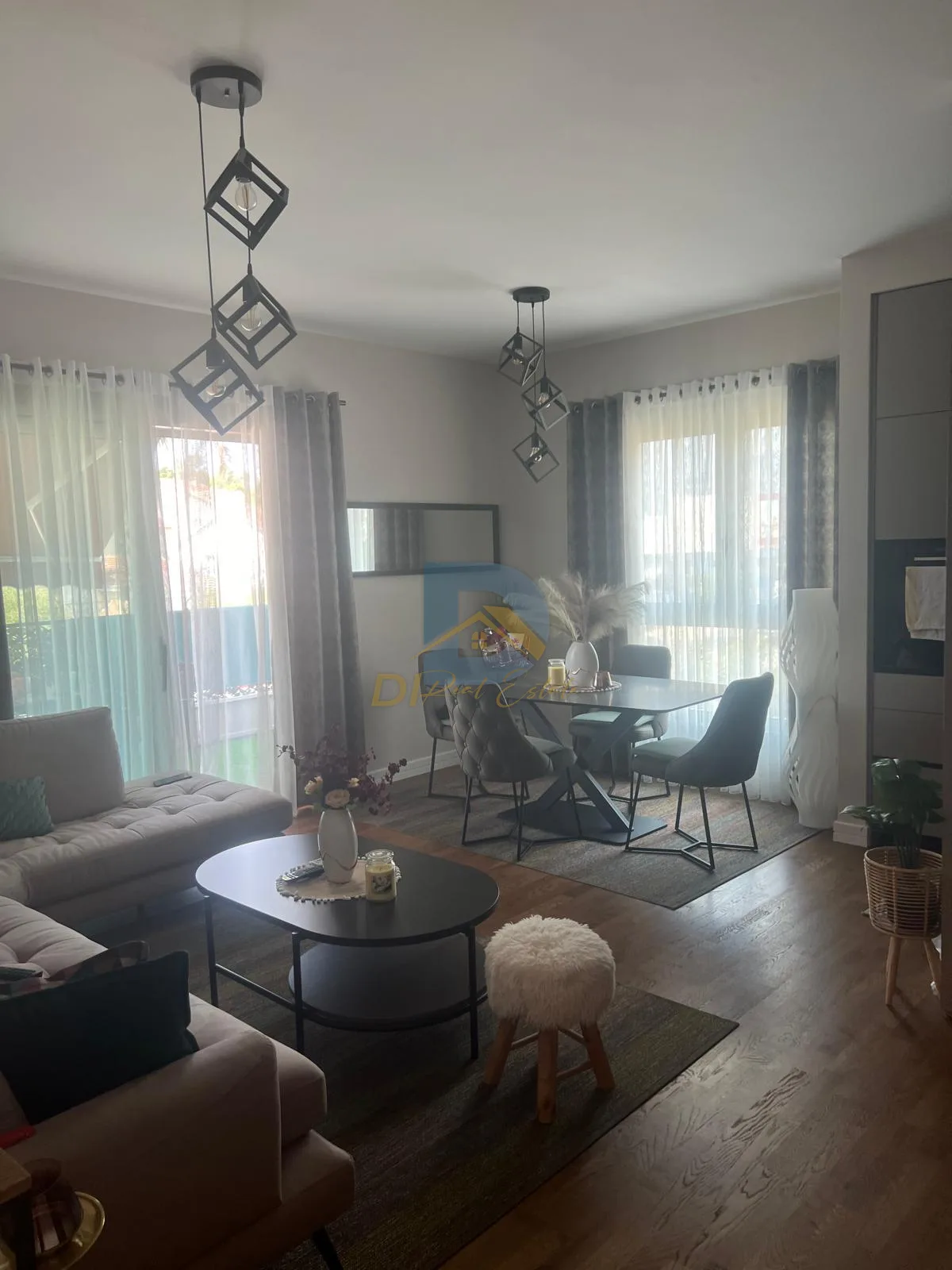 Продаж - Квартира Tivat, Mrčevac