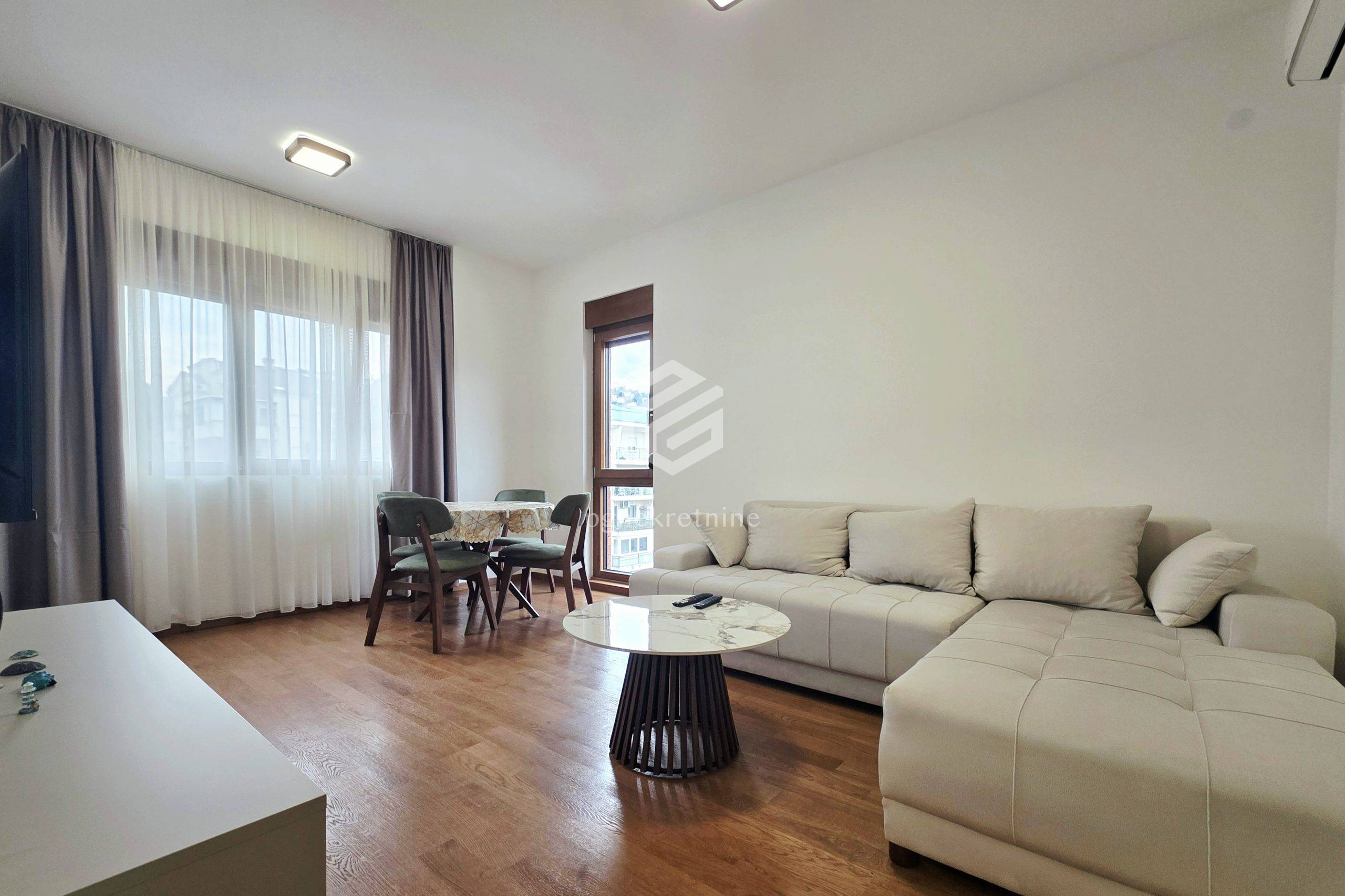 Izdavanje - Stan Podgorica, Vezirov Most