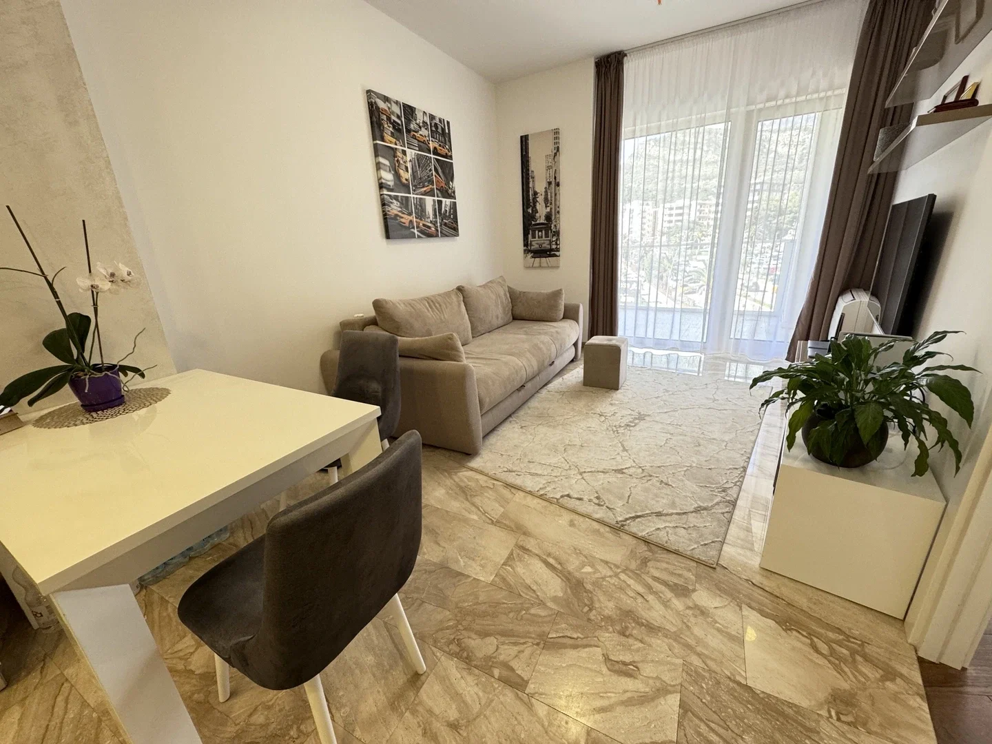 Sale - Apartment Budva, Centar