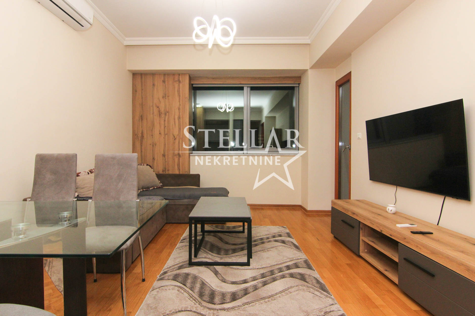 Izdavanje - Stan Podgorica, Blok 7