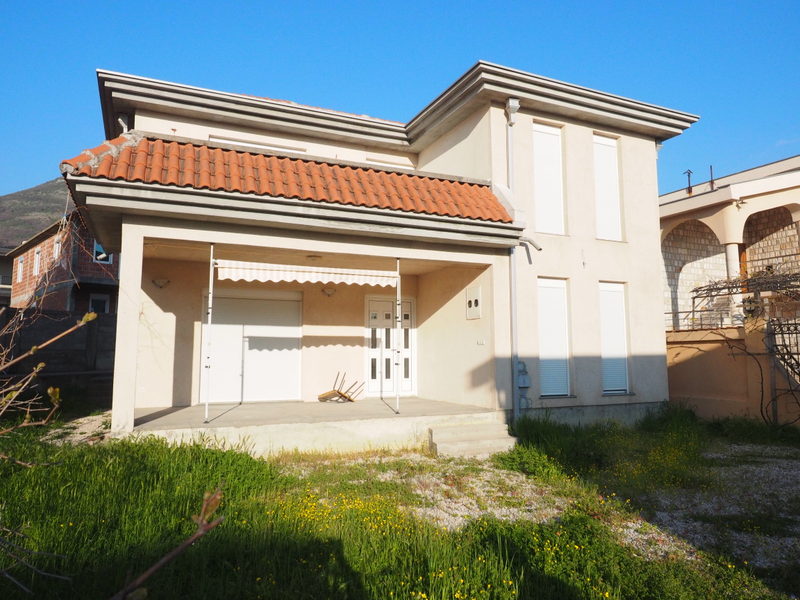 Prodaja - Kuća Bar, Bar