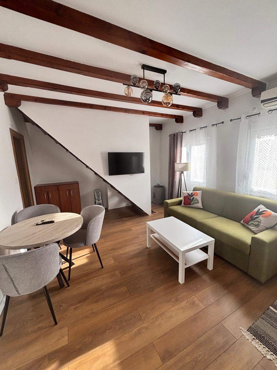Аренда - Квартира Tivat, Centar