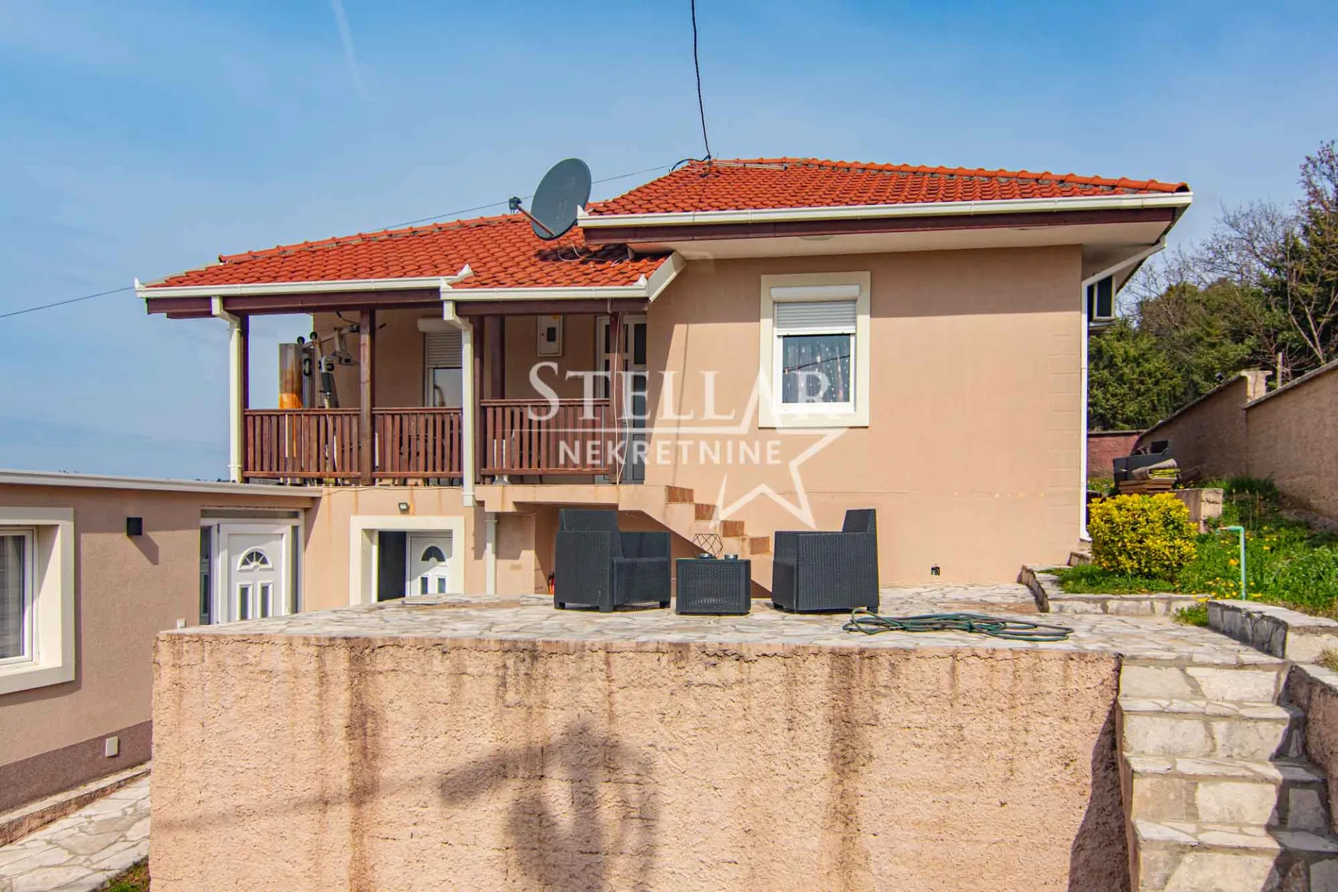 Kiralık - Ev Podgorica, Doljani