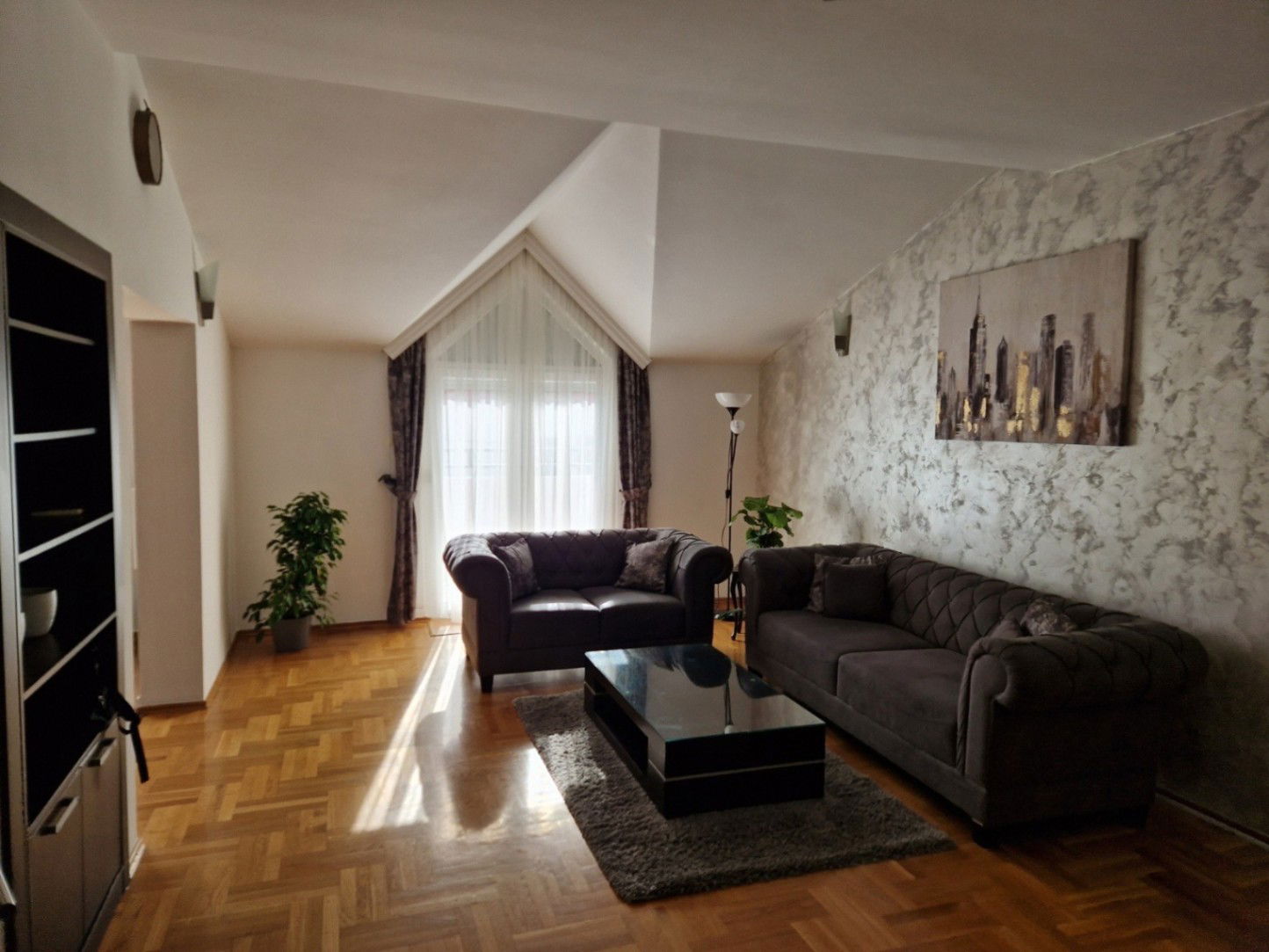 Оренда - Квартира Podgorica, Tološi