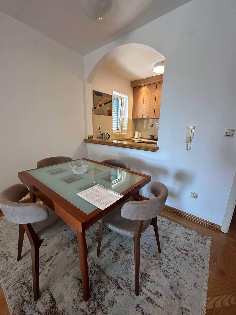 Продажа - Квартира Budva, Sveti Stefan