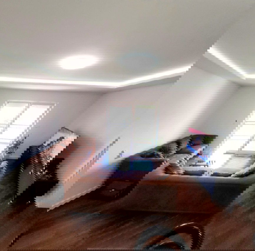 543e32b8-1903-4dc6-8c07-6effdb600a60.jpeg