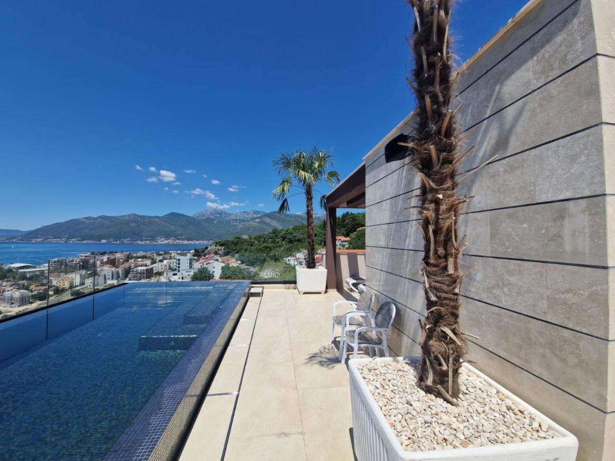 Sale - Apartment Tivat, Ostalo