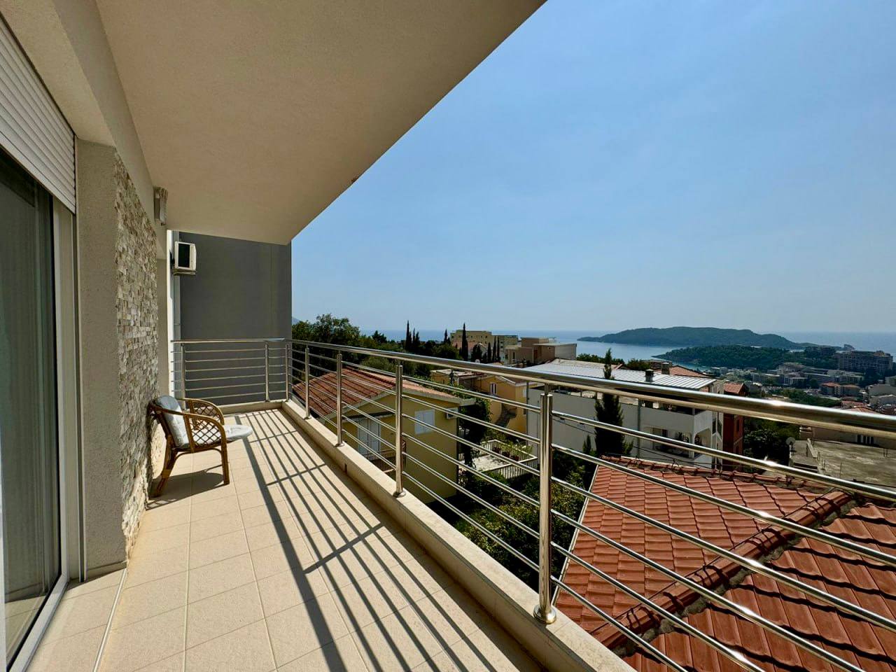 Продаж - Квартира Budva, Bečići