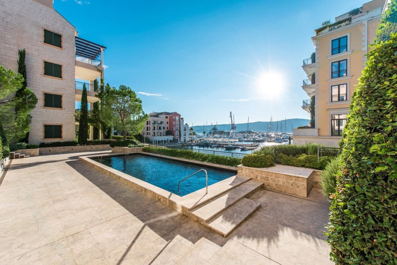 Продажа - Квартира Tivat, Tivat