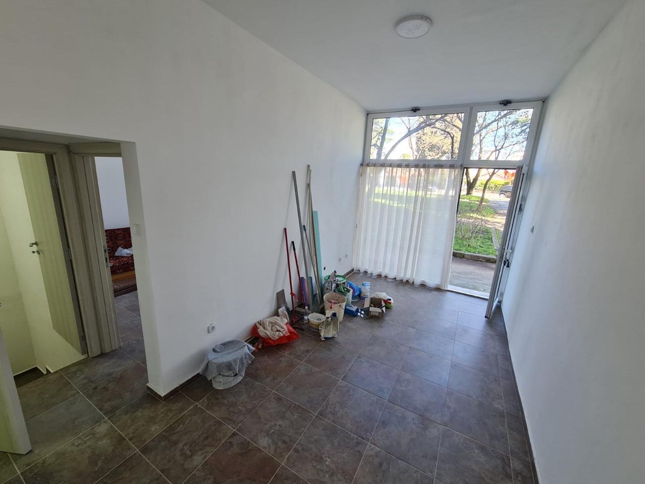 54f7cdce-cbea-4e19-94ce-c6121bd619c1.jpg