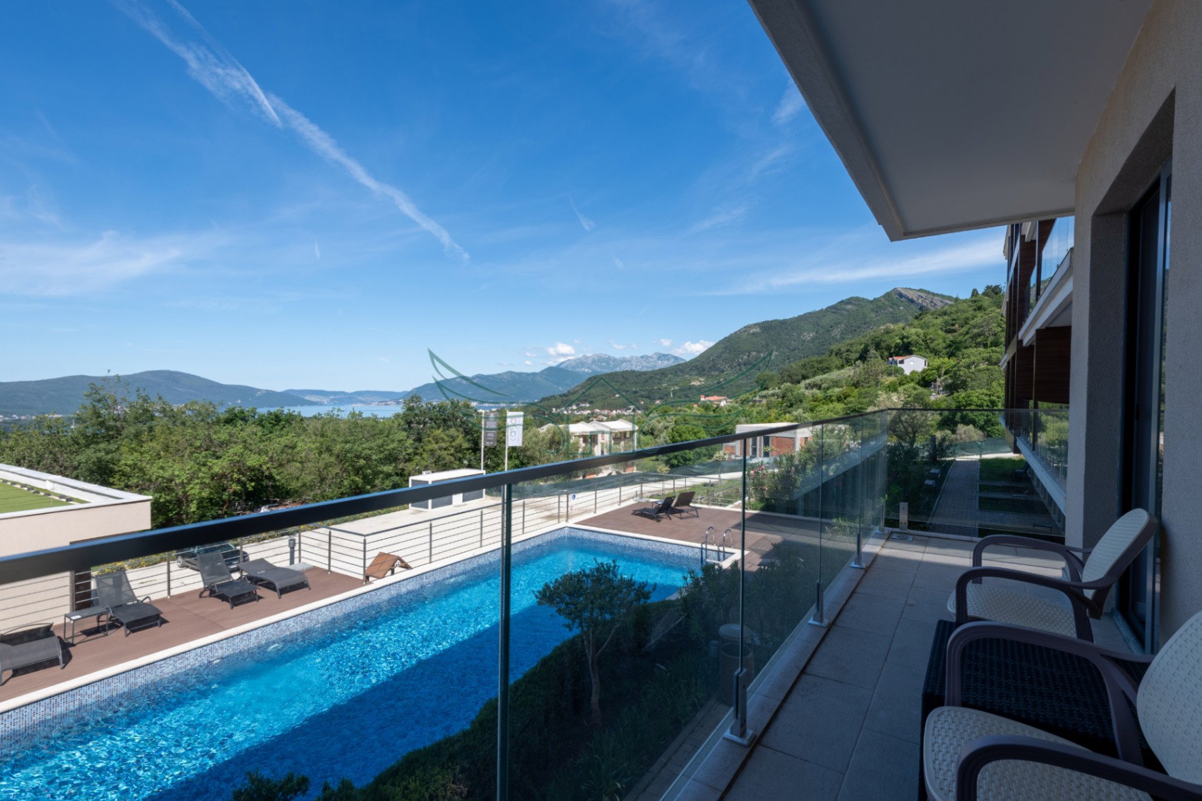 Продаж - Квартира Kotor, Kavač