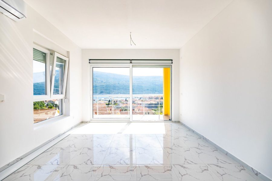Prodaja - Stan Herceg Novi, Đenovići