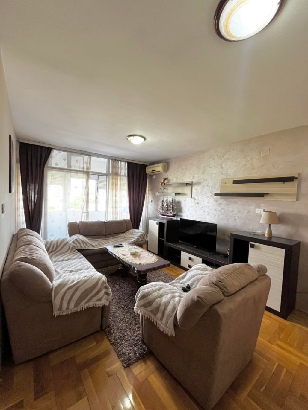 Kiralık - Daire Podgorica, Iza Delte