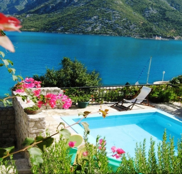 Sale - Apartment Kotor, Kostanjica