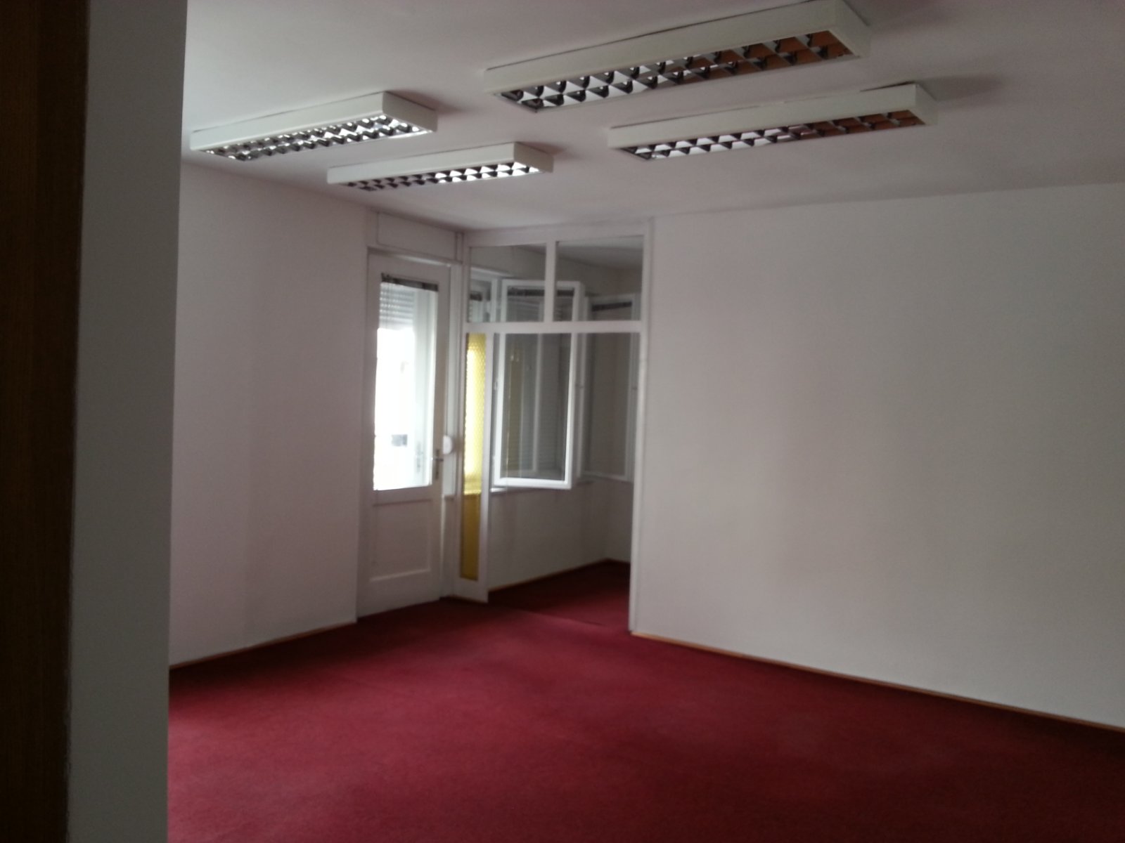 57686cfc-5a16-4692-8657-9adca45346a5.jpg