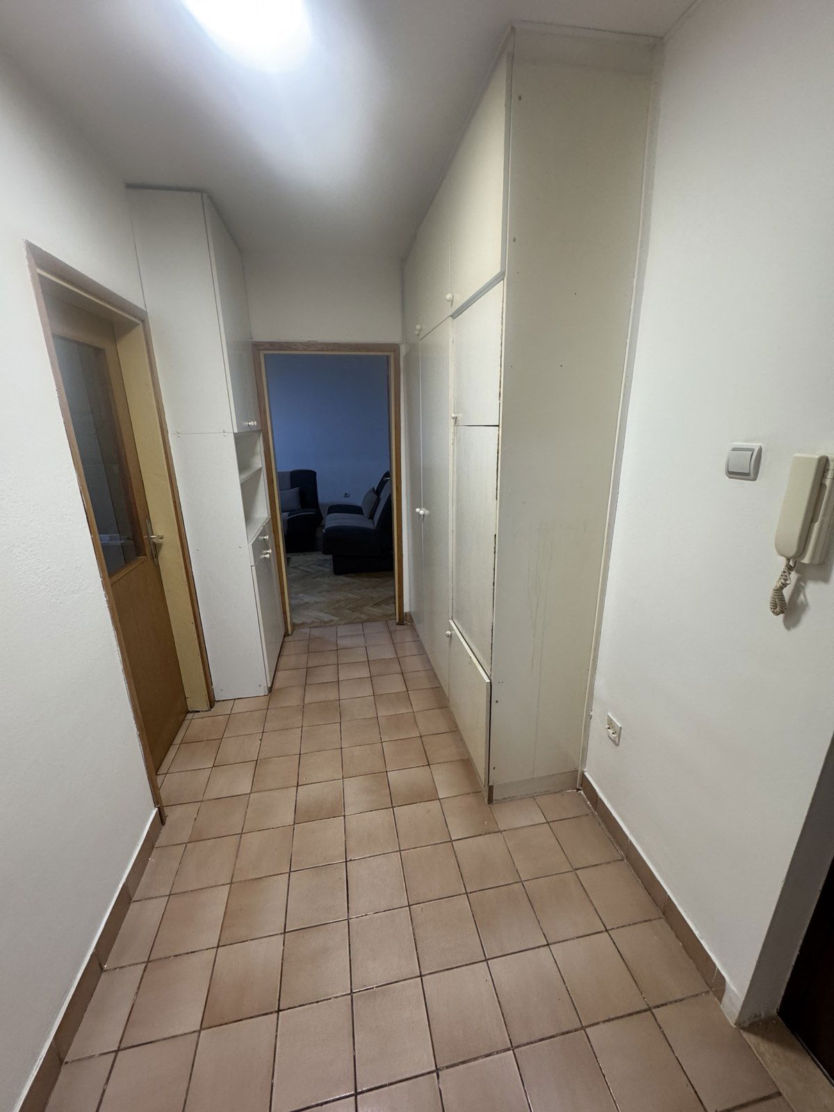 5789deaf-85d4-4ec9-8278-5db925904cde.jpg