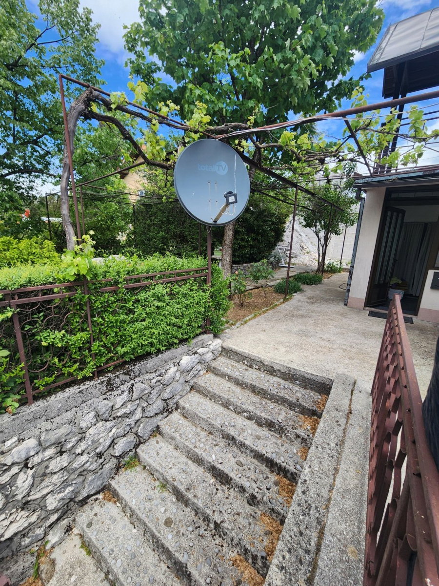 Продажа - Дом Cetinje, Centar