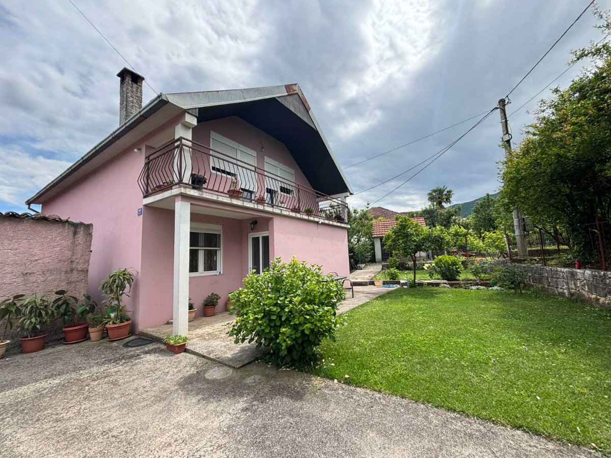 Prodaja - Kuća Danilovgrad, Centar