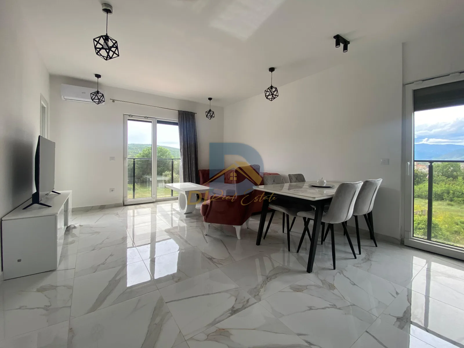 Kiralık - Daire Kotor, Radanovići