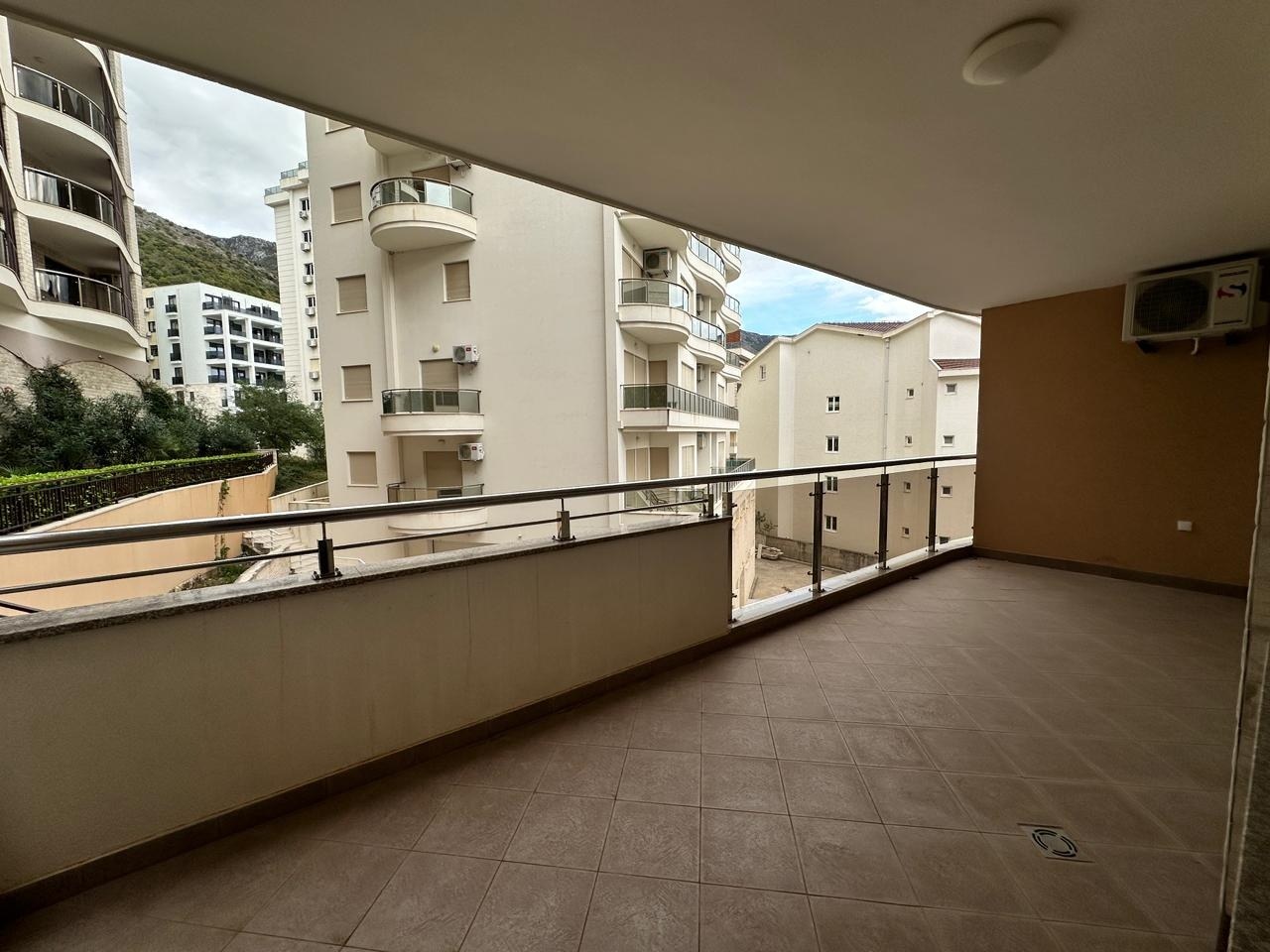 Продажа - Квартира Budva, Bečići