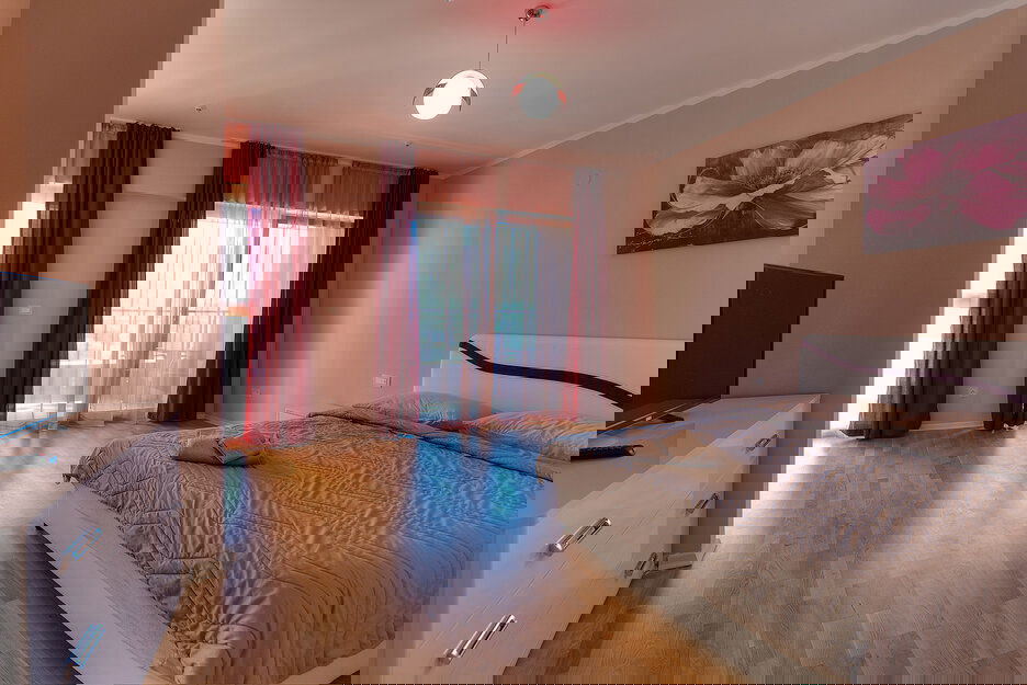 5a8ef1f1-4df5-4c13-bdda-a2f0e8069a5a.jpg