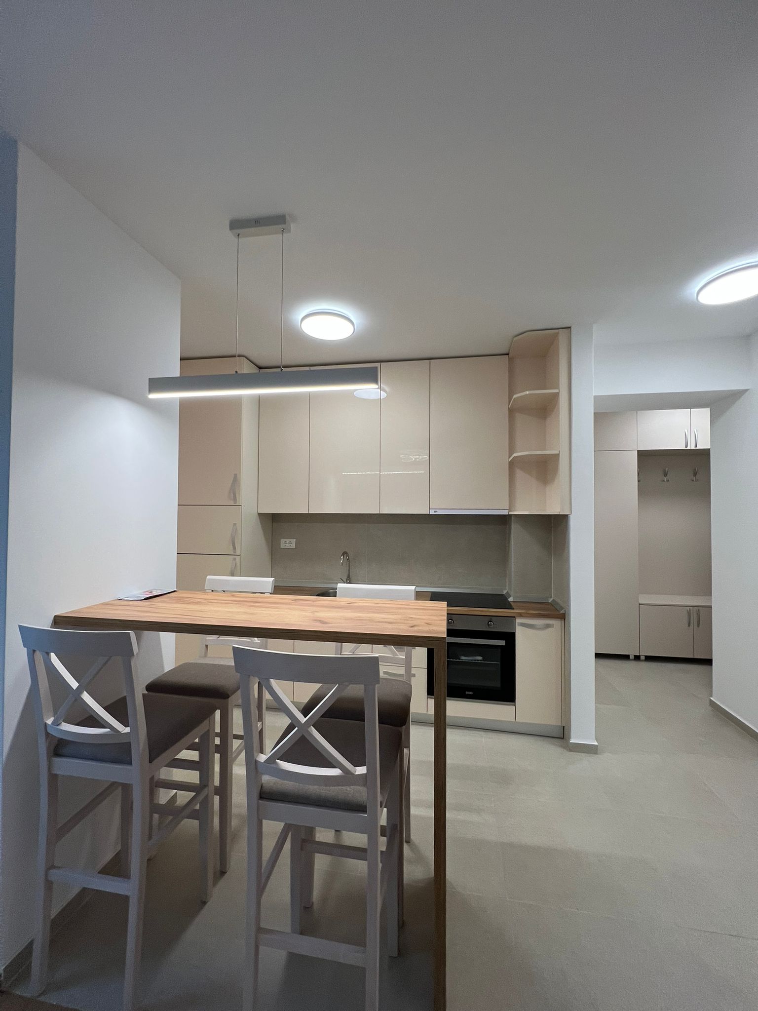 Продаж - Квартира Budva, Bečići