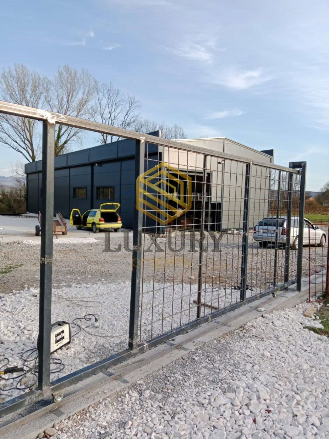 Izdavanje - Skladište Danilovgrad, Martinići