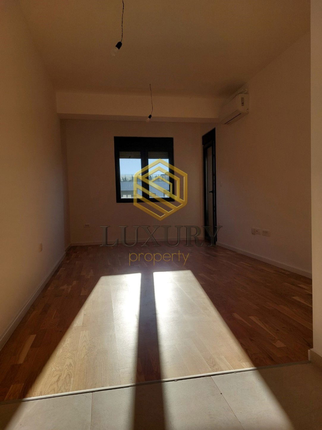 Продажа - Квартира Podgorica, Stari Aerodrom