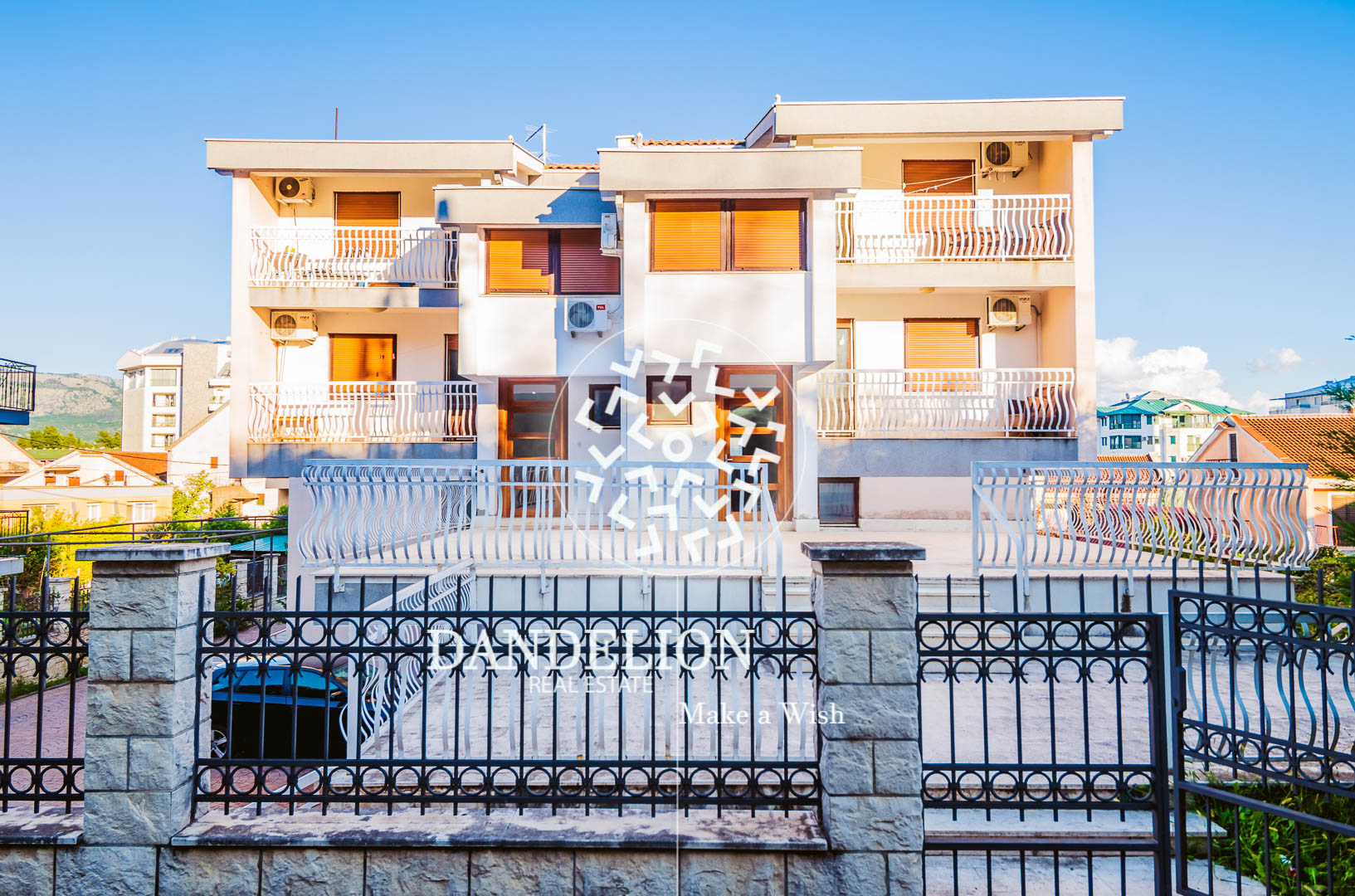 Продаж - Будинок Podgorica, Podgorica