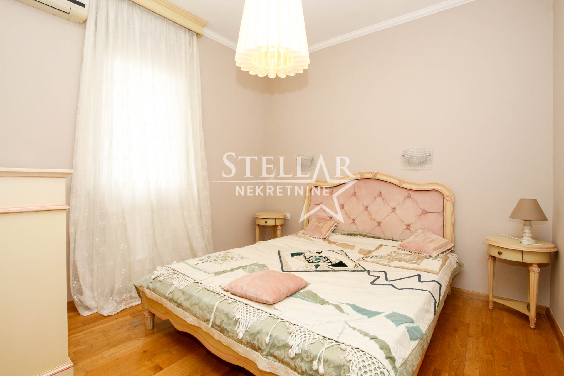 5d32e10a-e7ab-4c41-a453-66dc9904ee9a.jpg